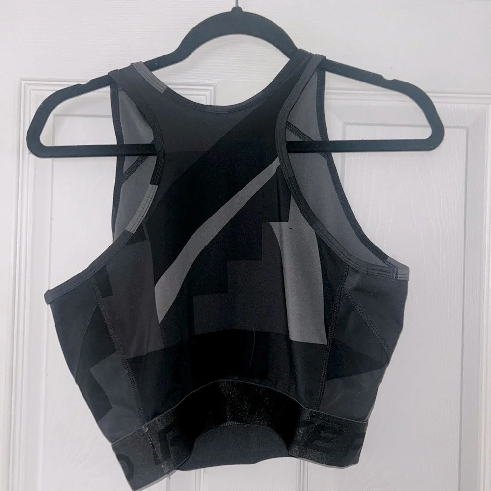 Nike Pro Dri-FIT Black Tank Top Medium - Picture 3 of 3
